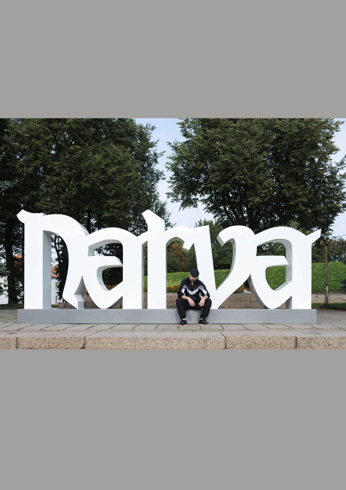 Narva city excursion “Living on the Edge”